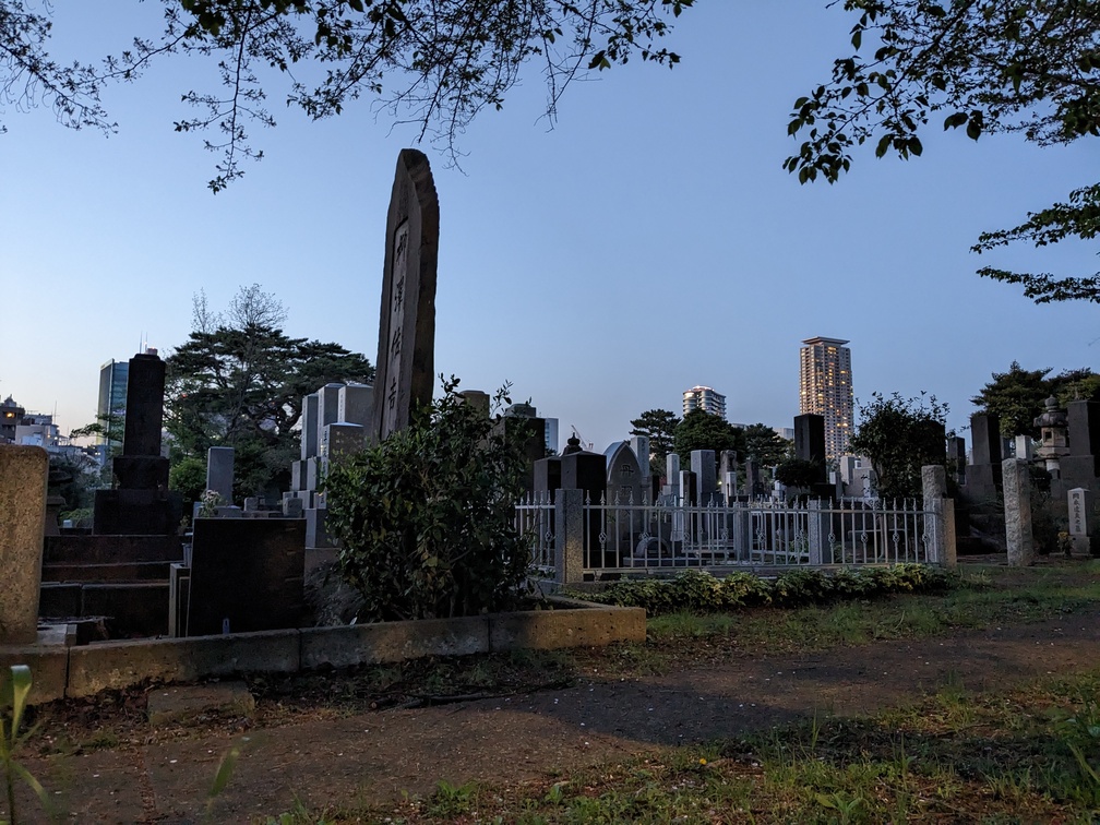 Cimetière Aoyama à Tokyo au Japon