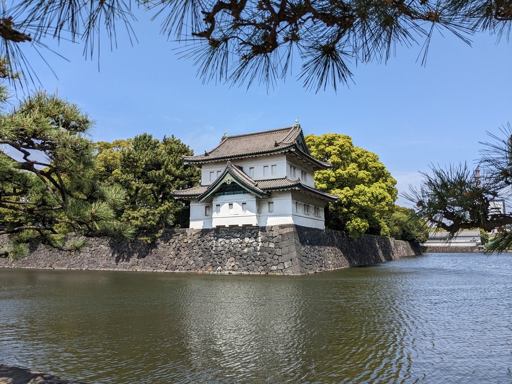 Jardins du palais impérial à Tokyo au Japon