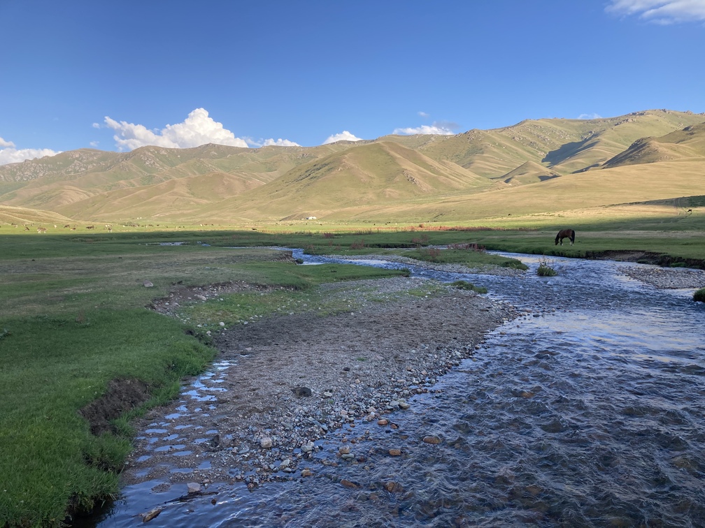 Premier campement sur la route du lac Song Kul