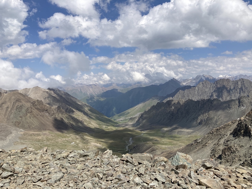 Vue depuis le lac Ala Kul