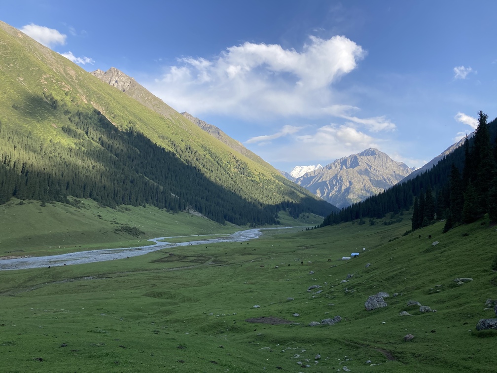 Sur la route du retour de Ala Kul