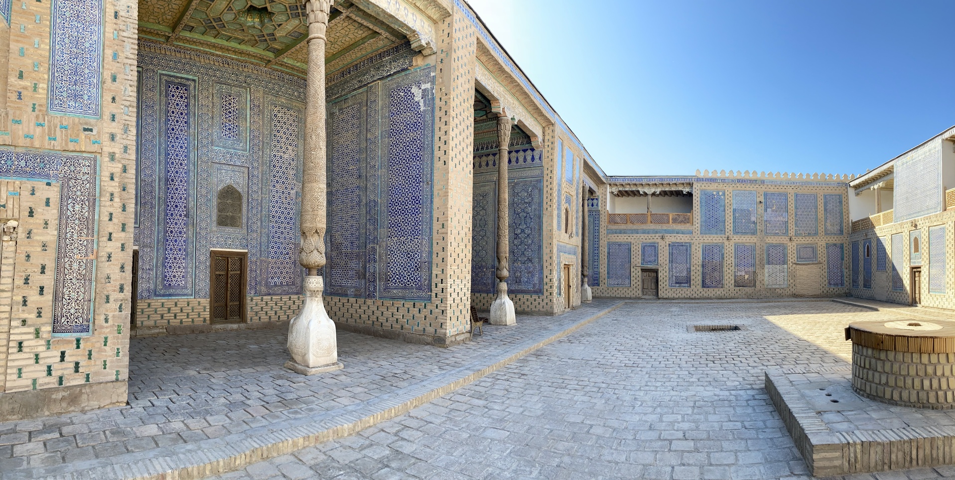 Tash Khauli Palace