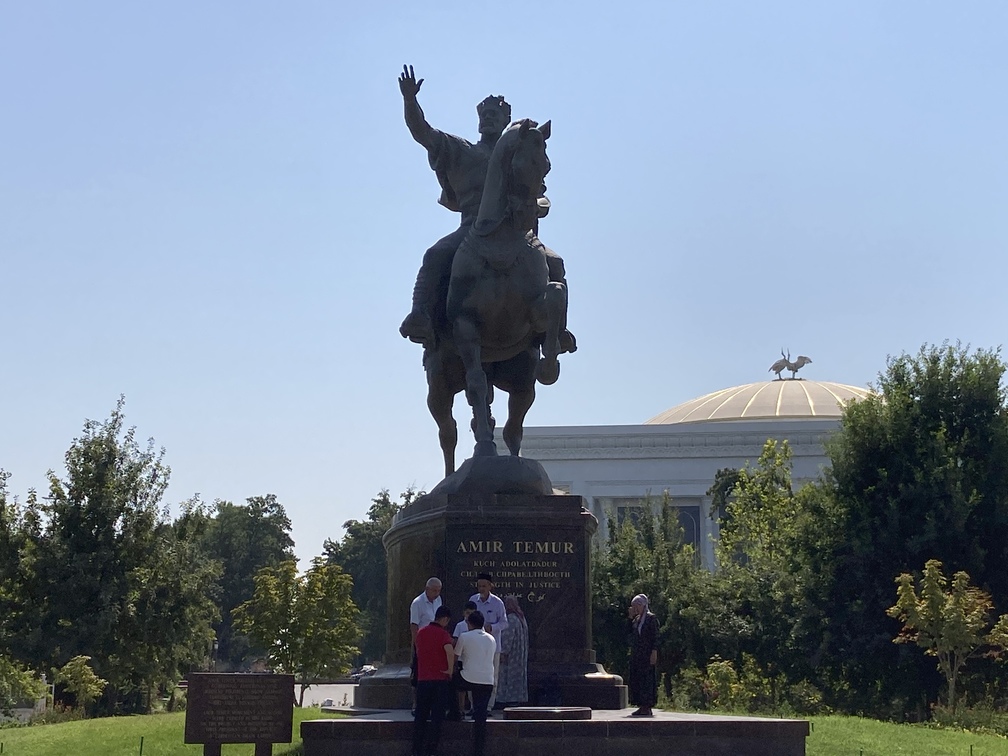 Amir Temur Square